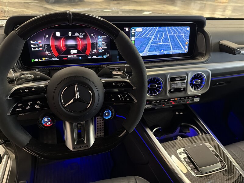 Used 2025 Mercedes-Benz G 63 AMG 4MATIC image 30