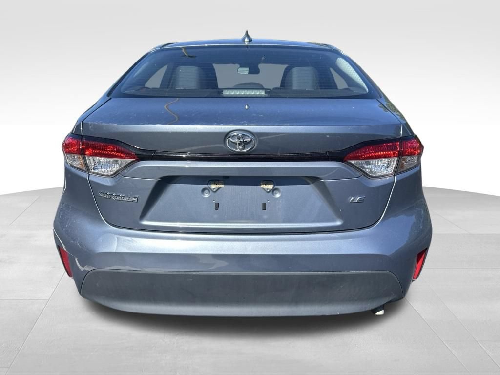 Certified 2025 Toyota Corolla LE FWD image 4