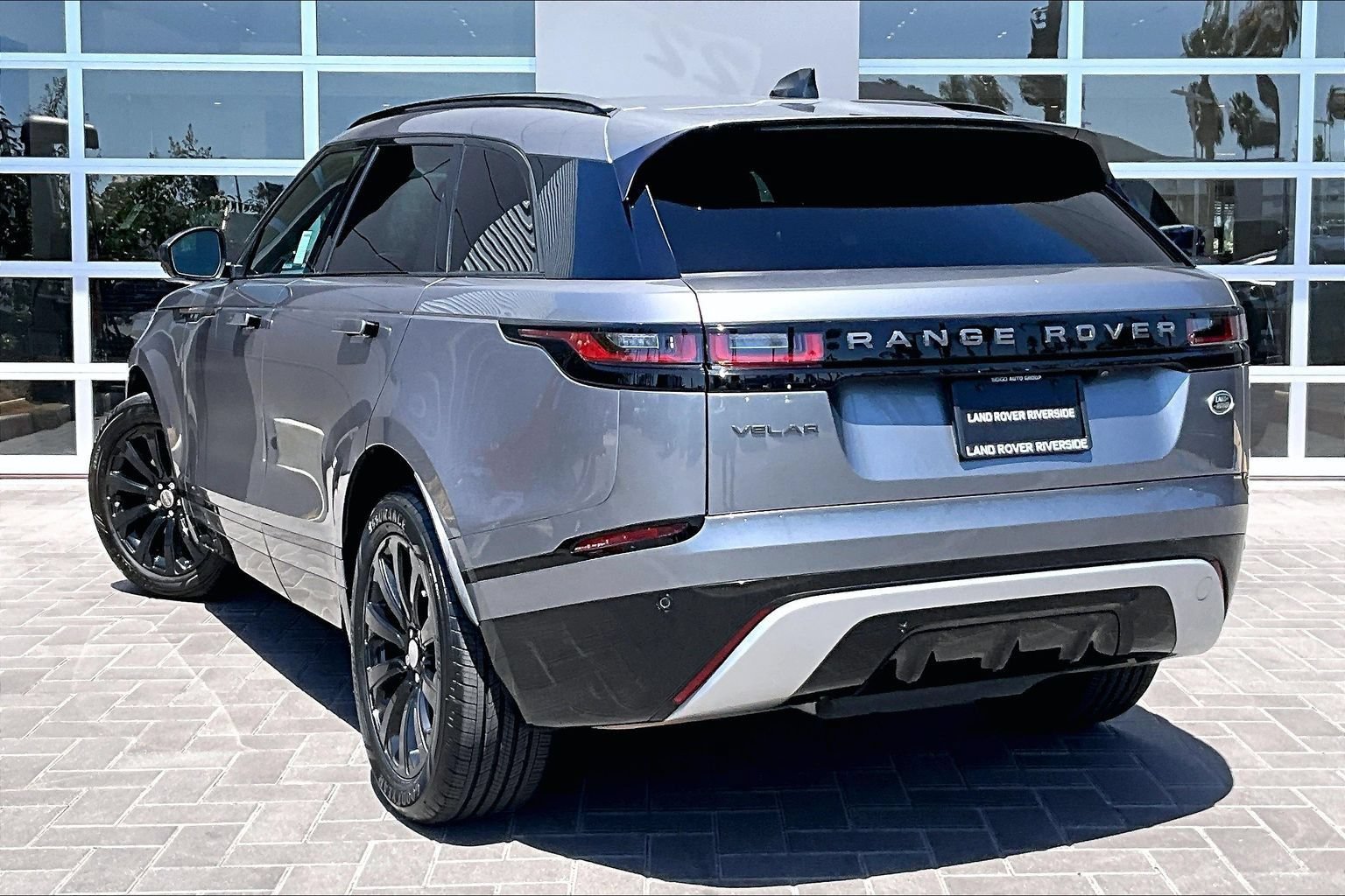 Used 2022 Land Rover Range Rover Velar R-Dynamic S AWD/4WD image 11