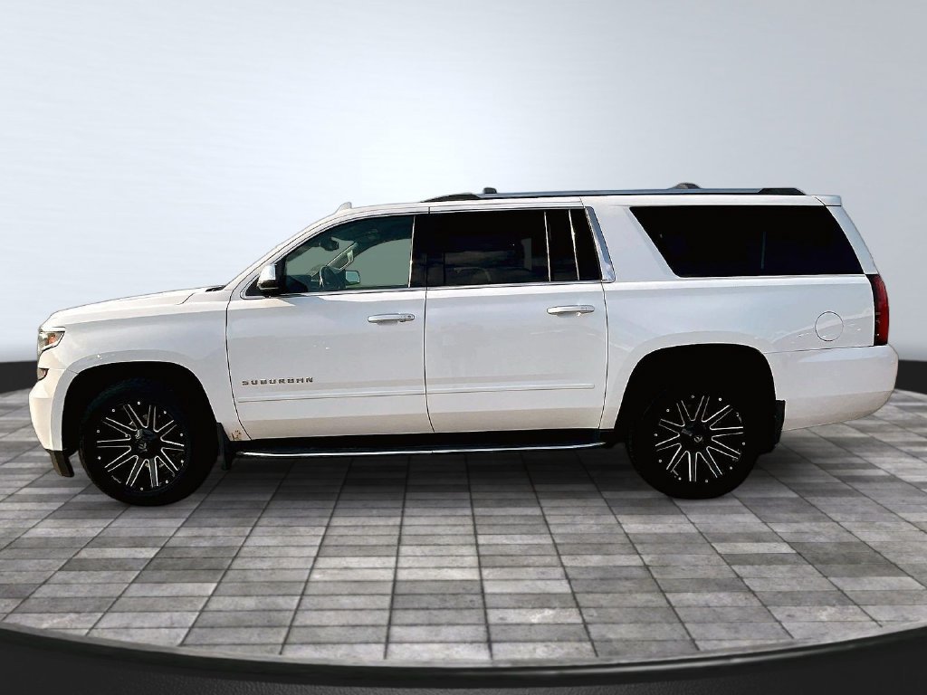 Used 2018 Chevrolet Suburban Premier AWD/4WD image 4