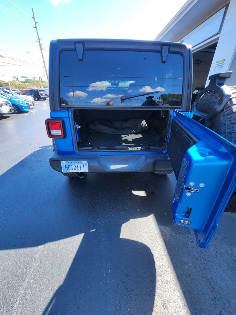 Used 2023 Jeep Wrangler Unlimited Sport image 12