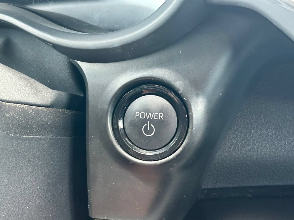 Certified 2025 Toyota Sienna XSE w/ XSE Premium Package AWD/4WD image 33