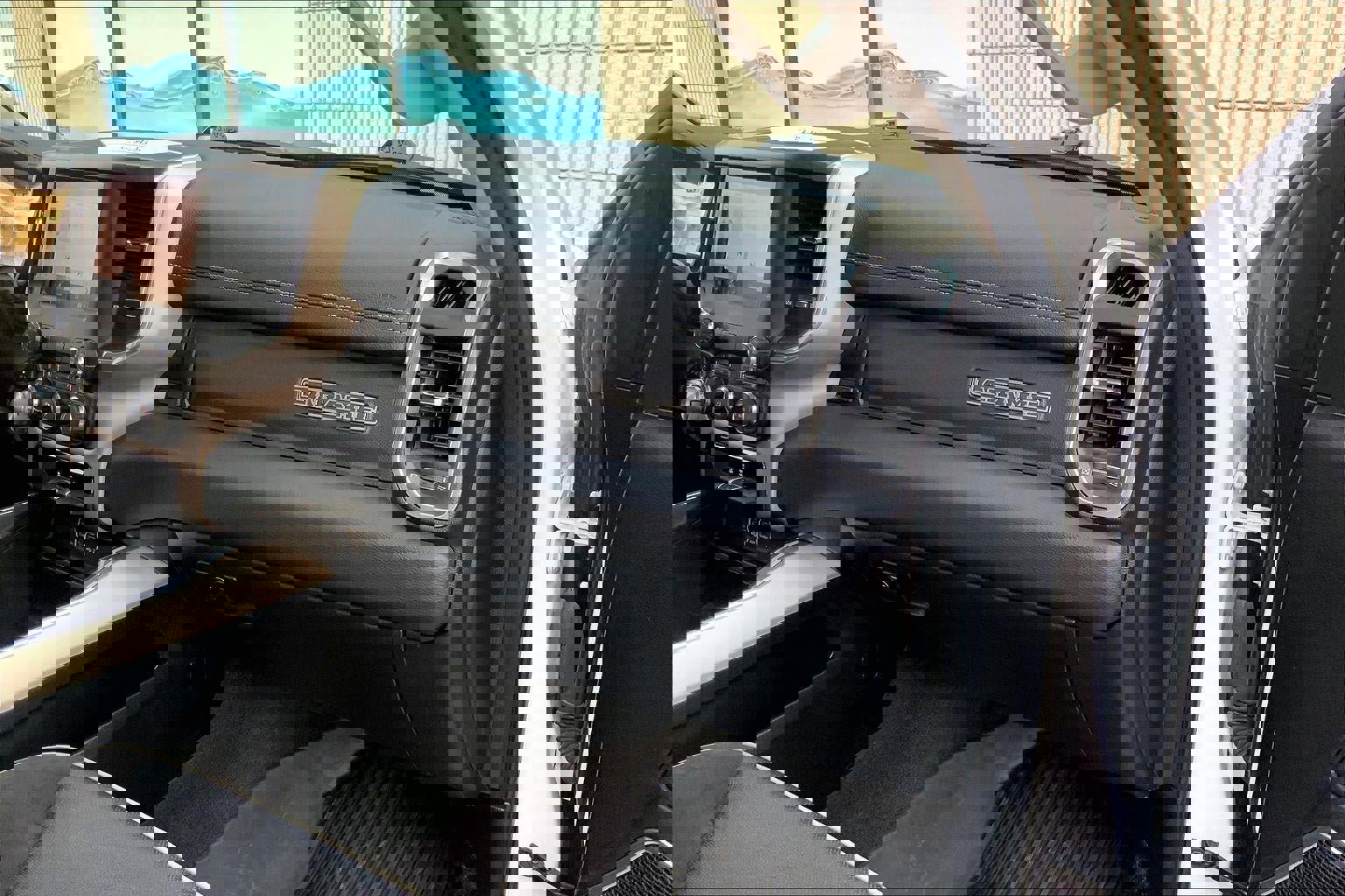 Used 2022 RAM 1500 Laramie image 15