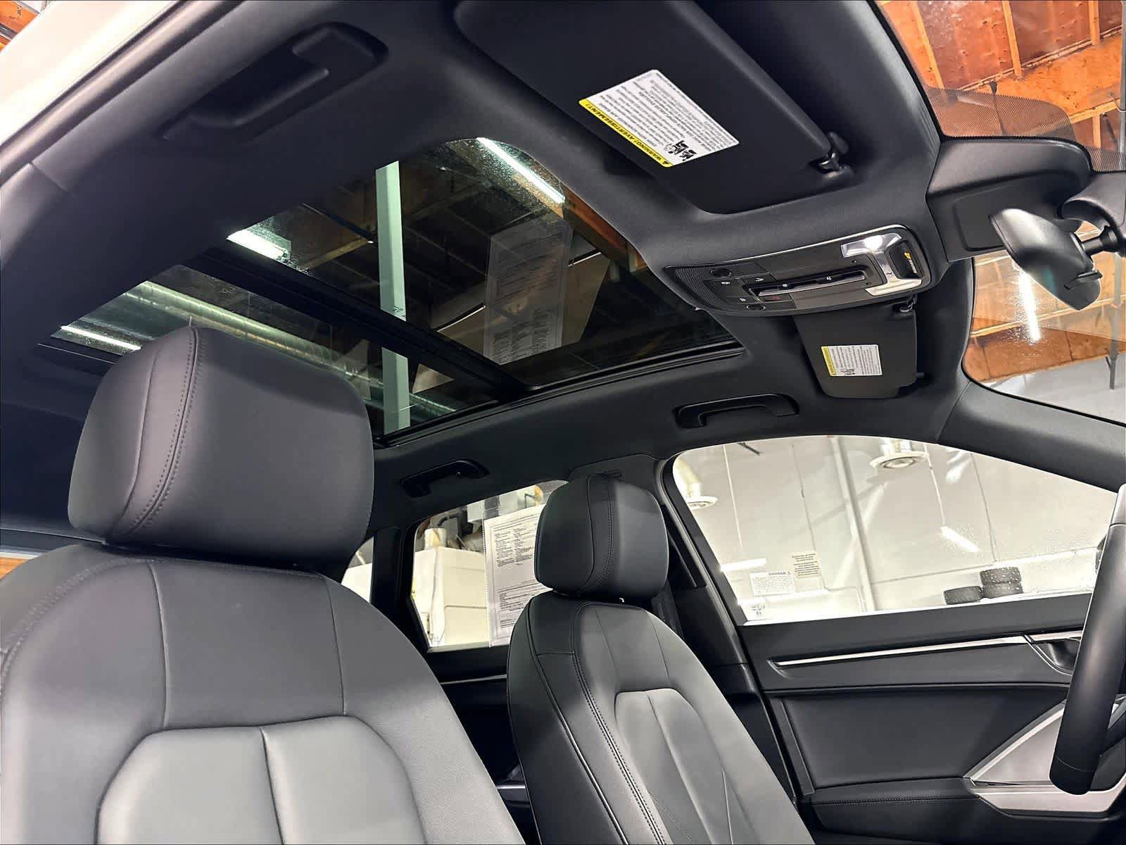 Used 2025 Audi Q3 2.0T Premium AWD/4WD image 23