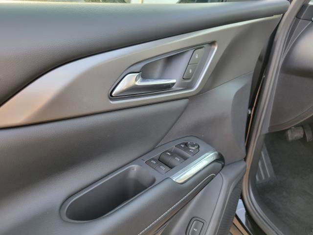 New 2026 Chevrolet Traverse LT image 7