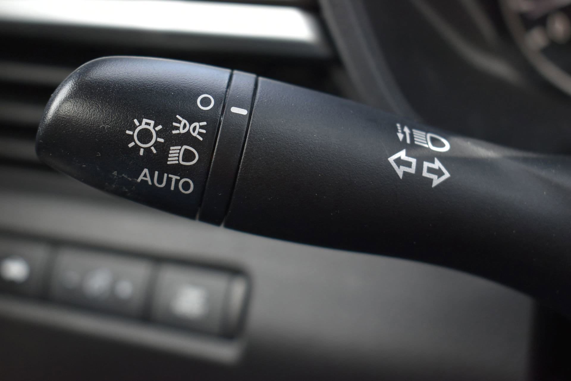 Used 2024 Nissan Altima 2.5 SV FWD image 23
