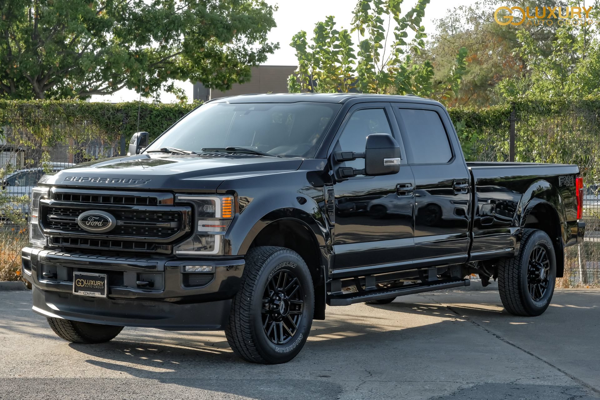 Used 2022 Ford F350 Lariat w/ Black Appearance Package AWD/4WD image 7