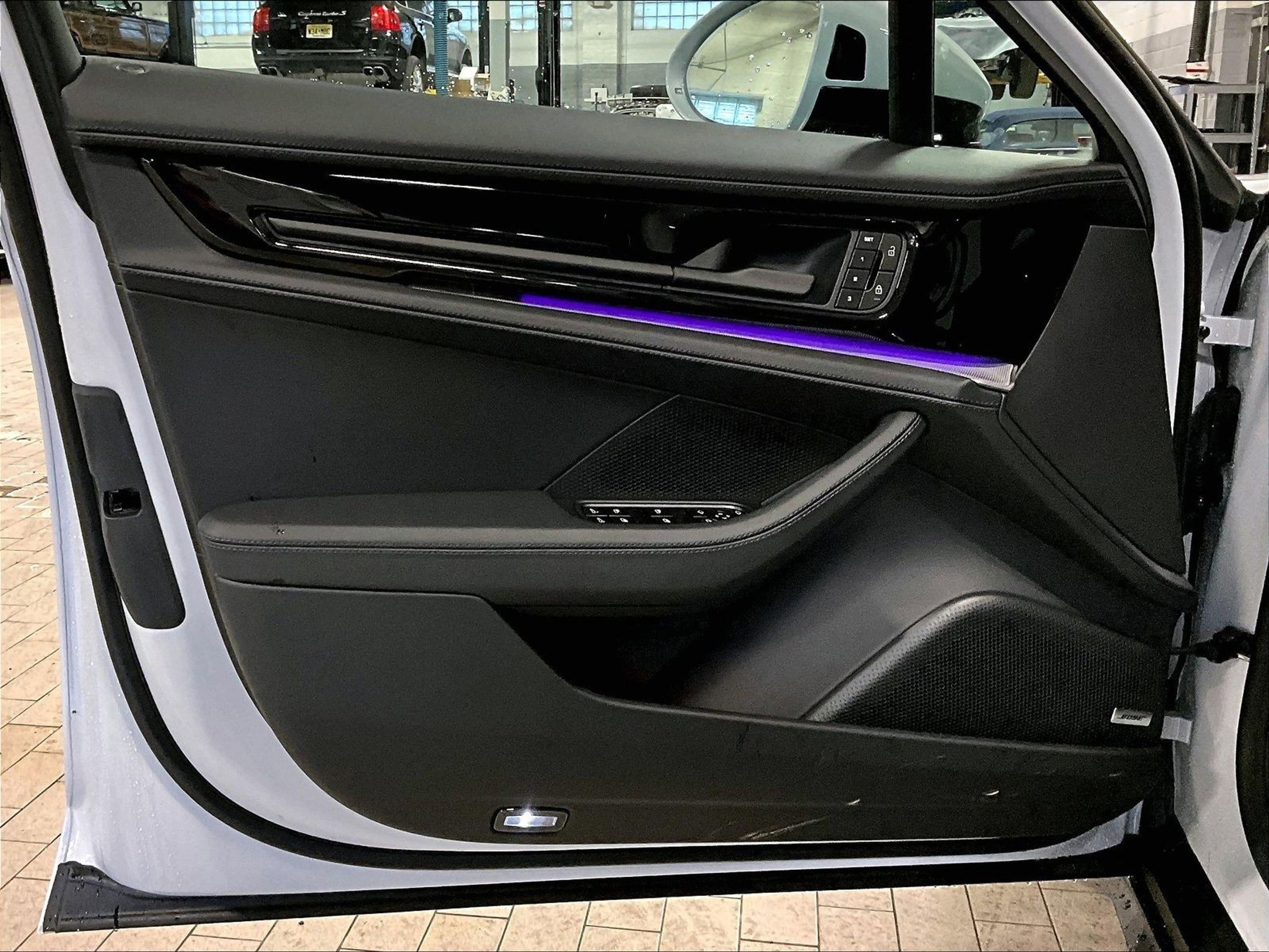 New 2026 Porsche Panamera 4 image 16
