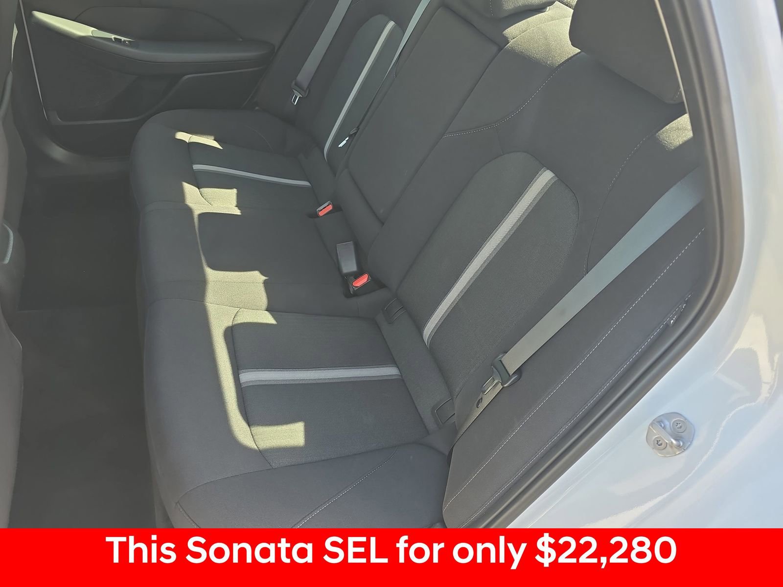 Used 2025 Hyundai Sonata SEL FWD image 19