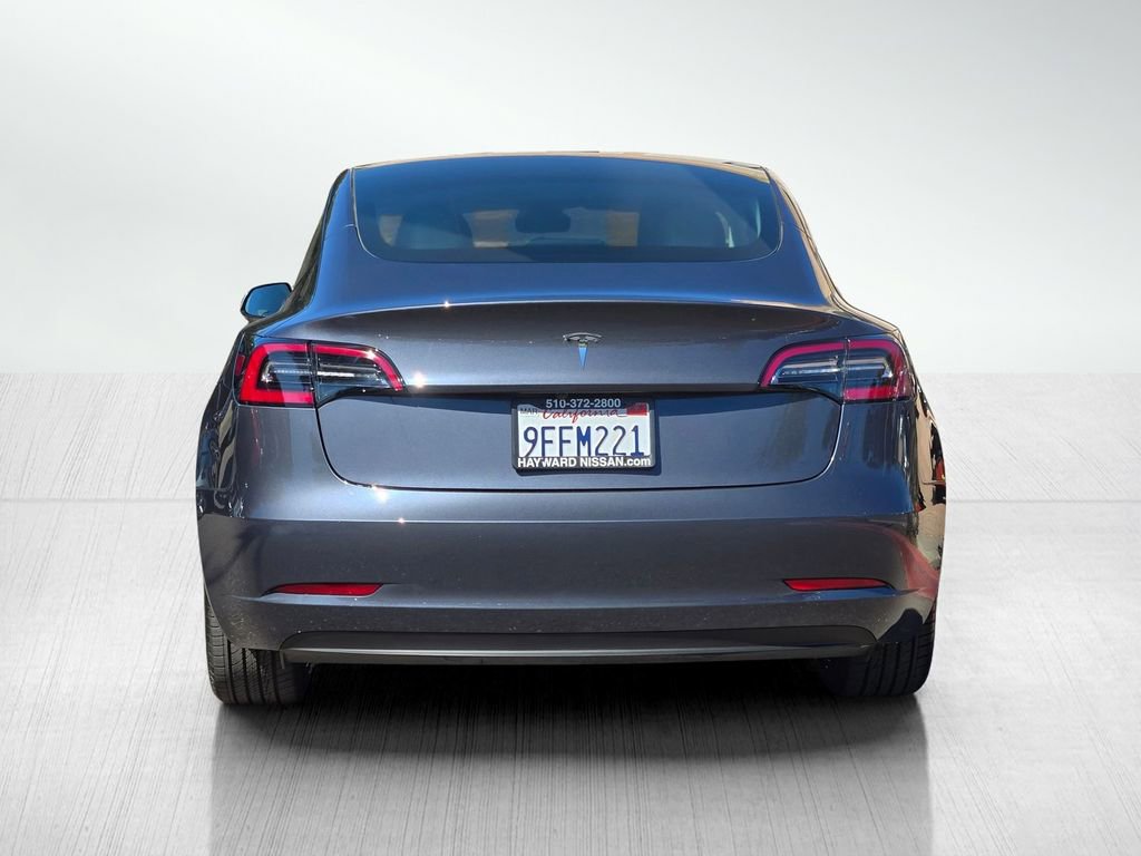 Used 2023 Tesla Model 3 Standard Range image 5