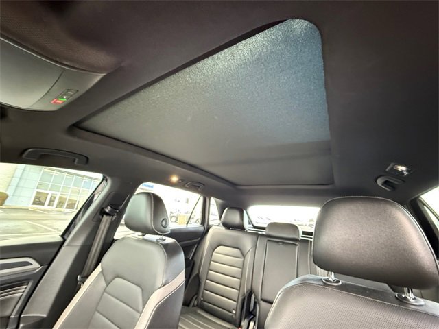 Used 2020 Volkswagen Atlas Cross Sport SEL Premium R-Line image 23