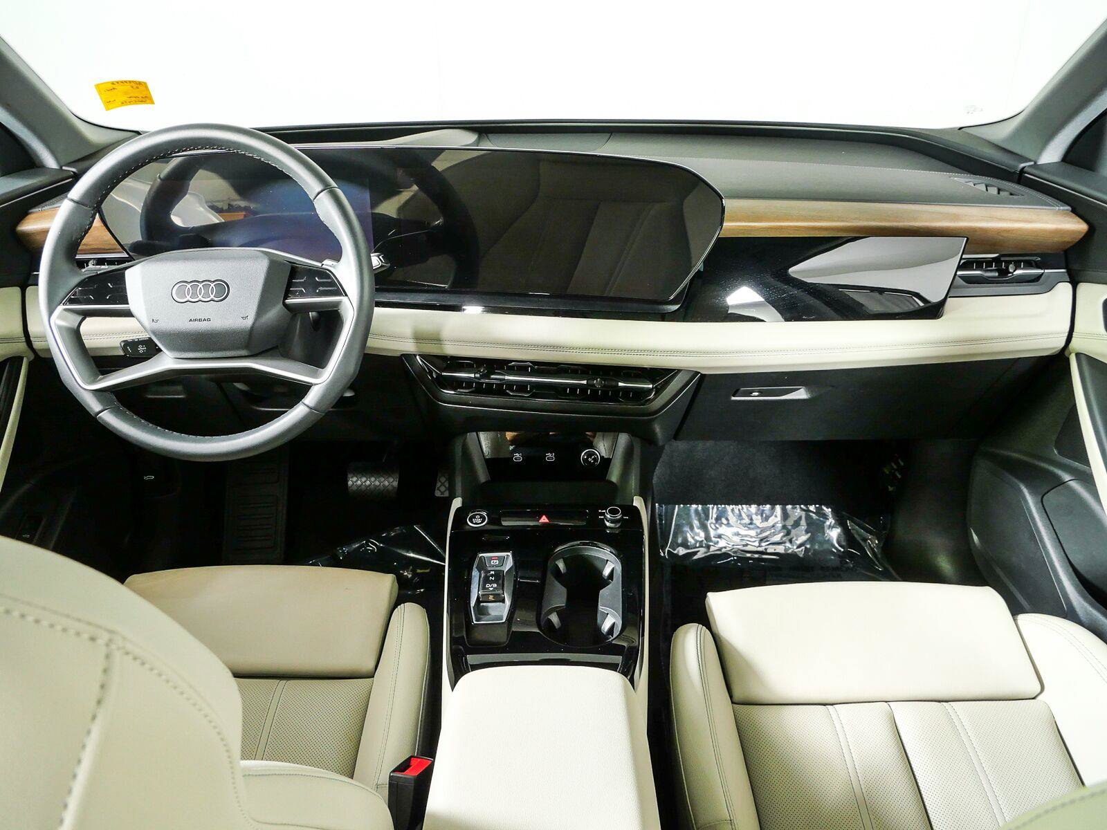 Used 2025 Audi Q6 e-tron Premium Plus w/ Premium Plus AWD/4WD image 21