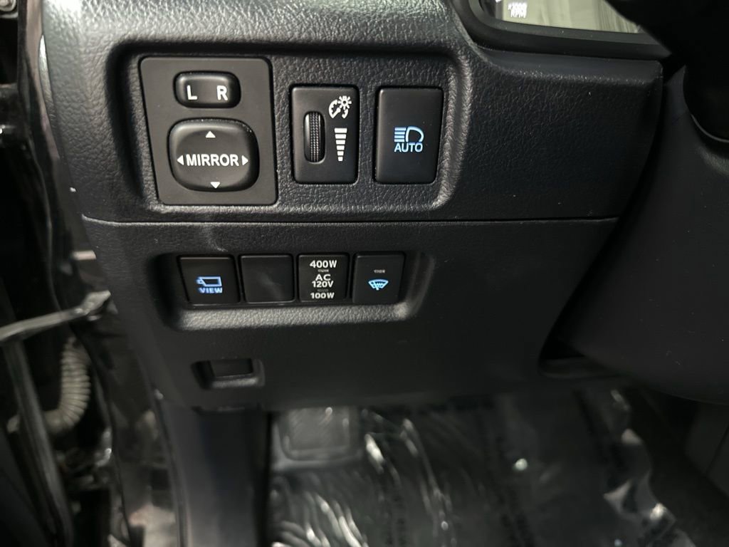 Used 2022 Toyota 4Runner SR5 Premium w/ Moonroof Package AWD/4WD image 31