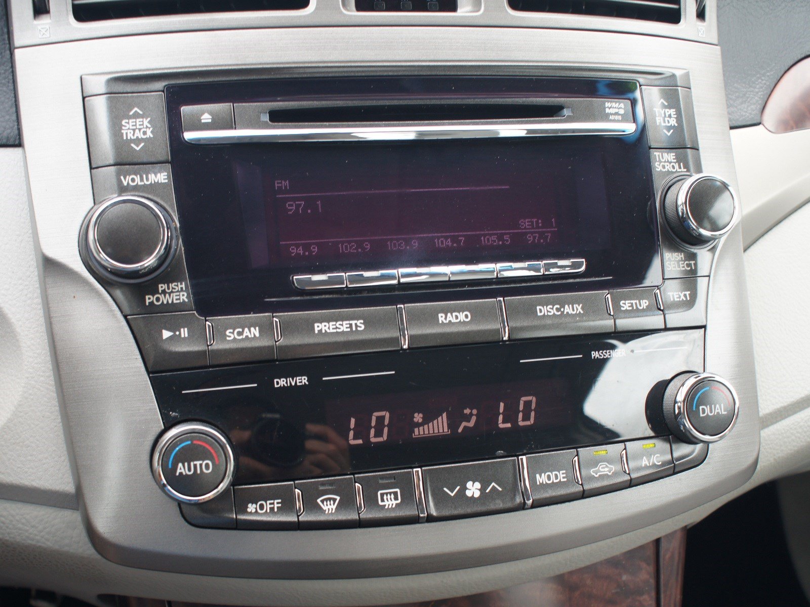 Used 2012 Toyota Avalon FWD image 8