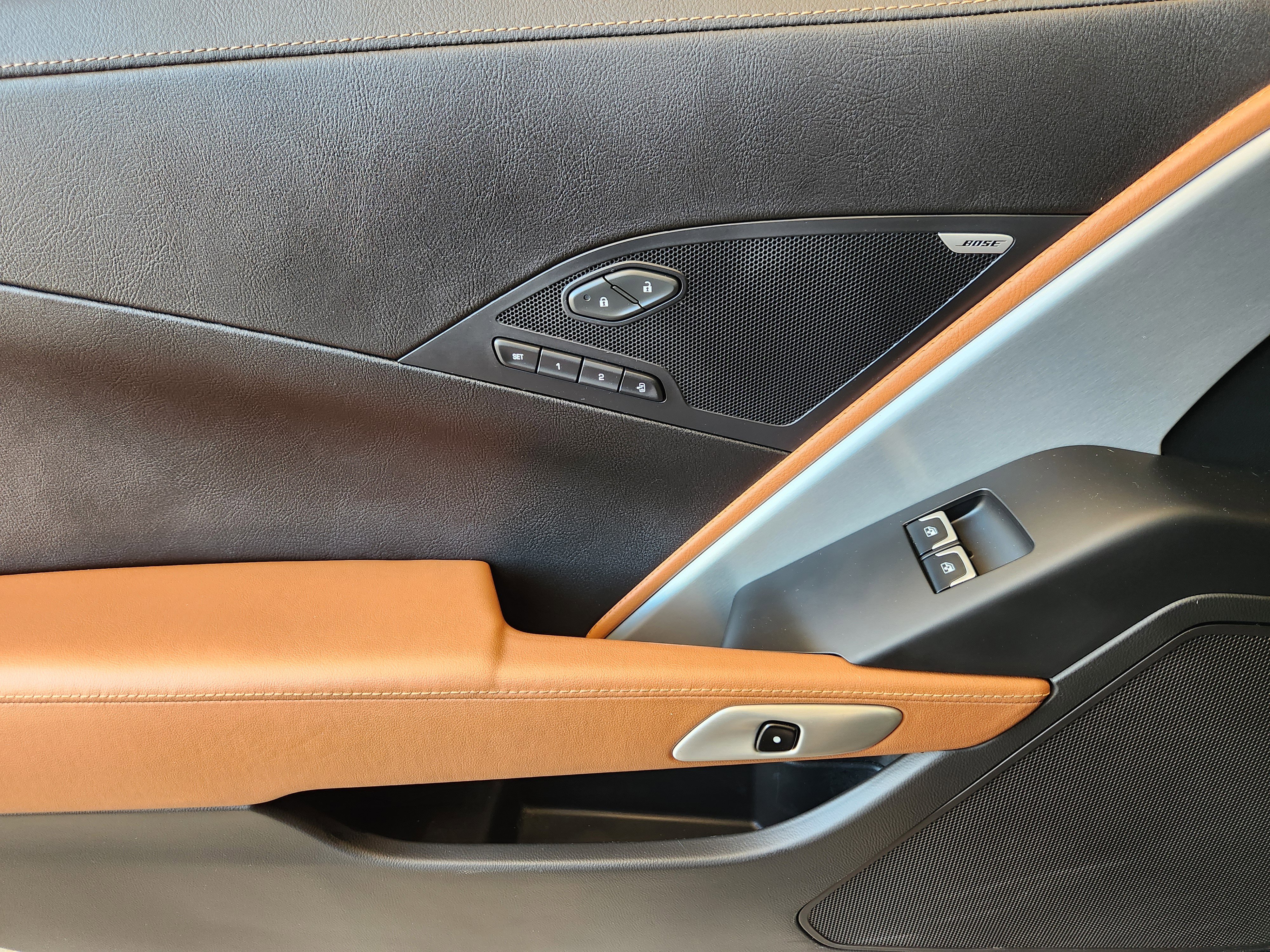 Certified 2018 Chevrolet Corvette 2LT w/ 2LT Preferred Equipment Group image 44