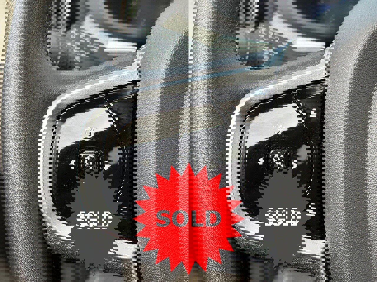 Used 2025 Volvo XC60 B5 Plus w/ Climate Package image 18