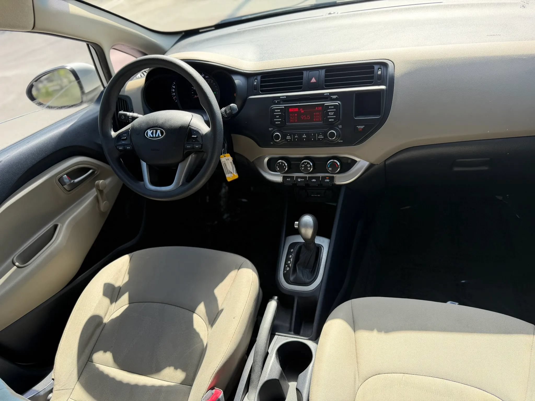 Used 2014 Kia Rio LX FWD image 17