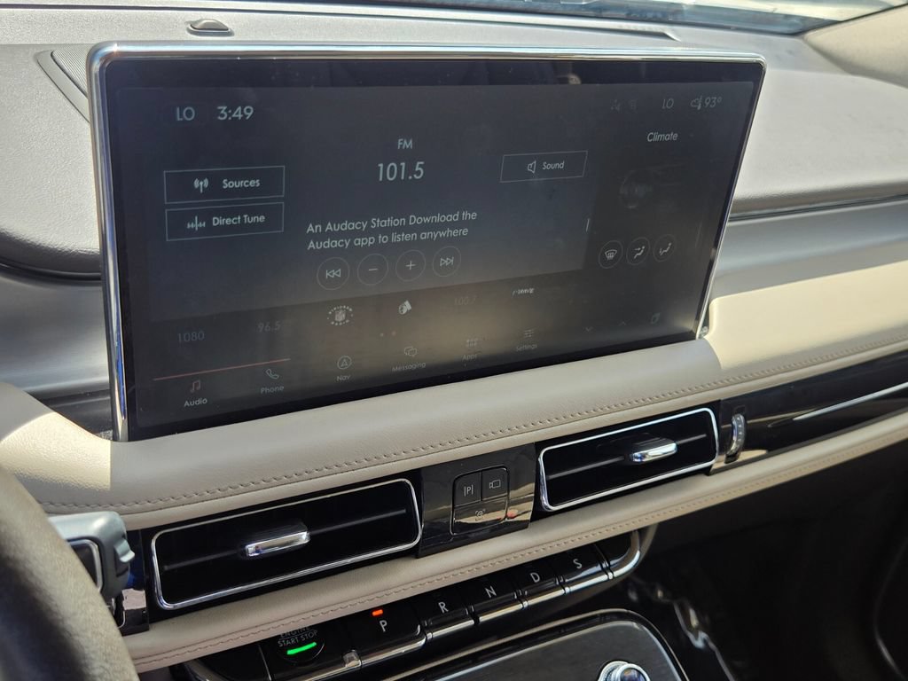 Used 2023 Lincoln Nautilus AWD w/ Premium Package image 20