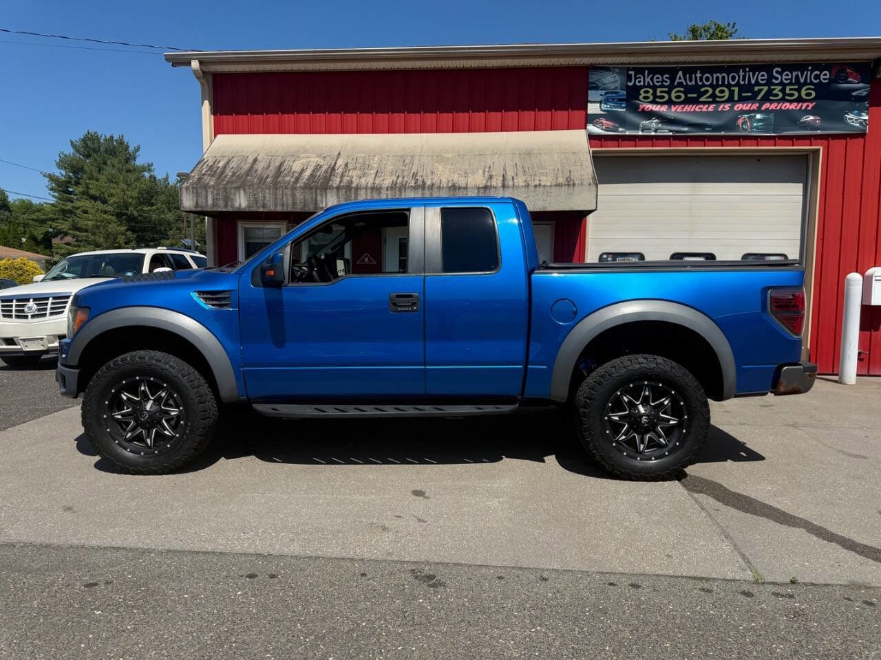Used 2010 Ford F150 Raptor AWD/4WD image 2