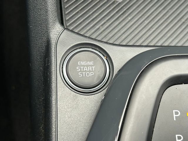 Used 2025 Kia K4 EX image 24