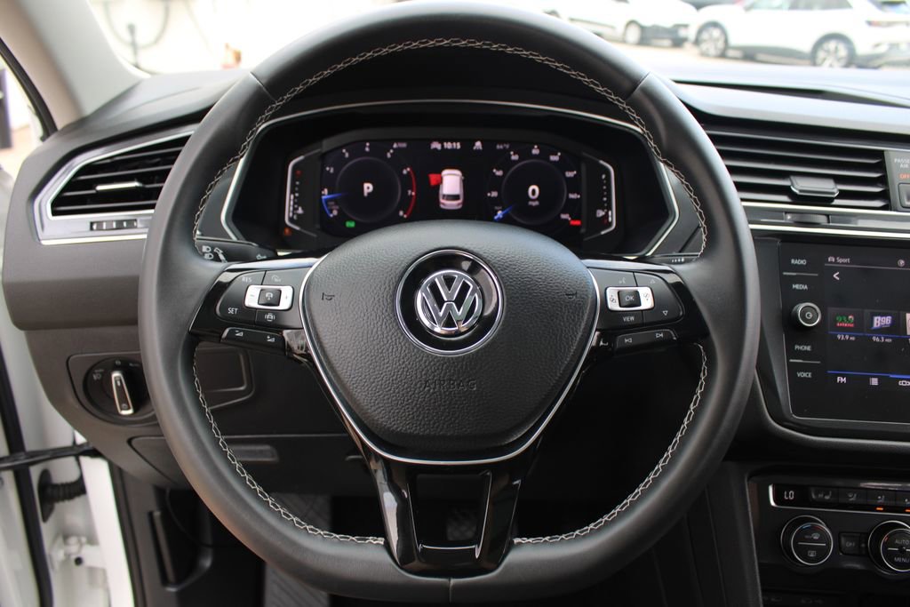 Certified 2021 Volkswagen Tiguan SEL AWD/4WD image 11