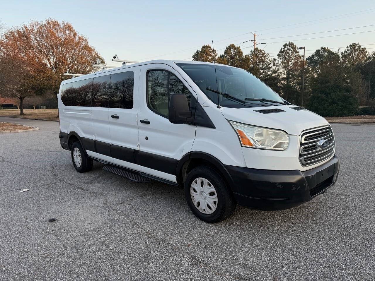 Used 2015 Ford Transit 350 XLT RWD image 8