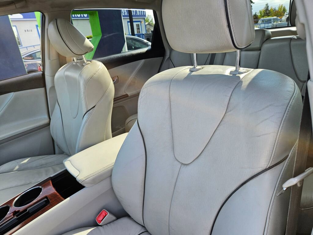 Used 2009 Toyota Venza AWD image 10