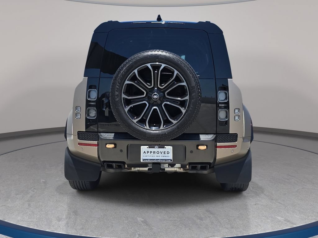Certified 2025 Land Rover Defender 110 AWD/4WD image 6