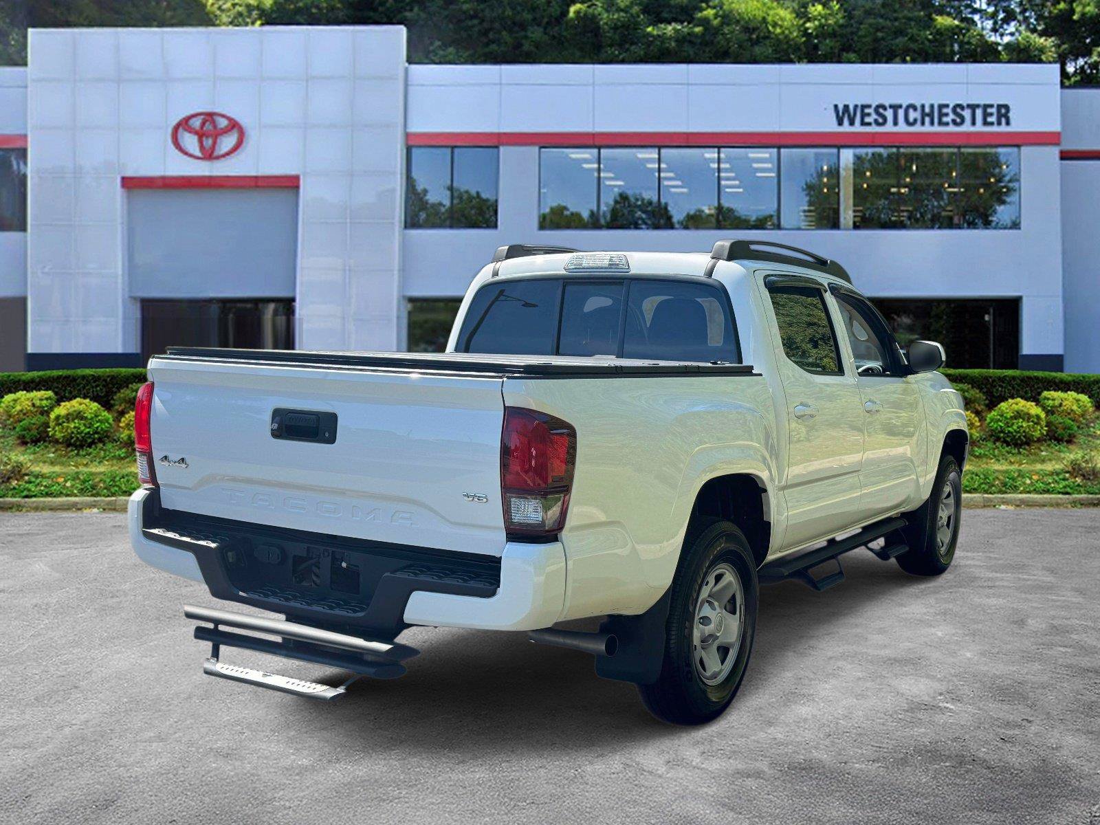 Used 2022 Toyota Tacoma SR AWD/4WD image 6