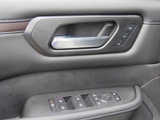 New 2026 Nissan Armada SL image 15