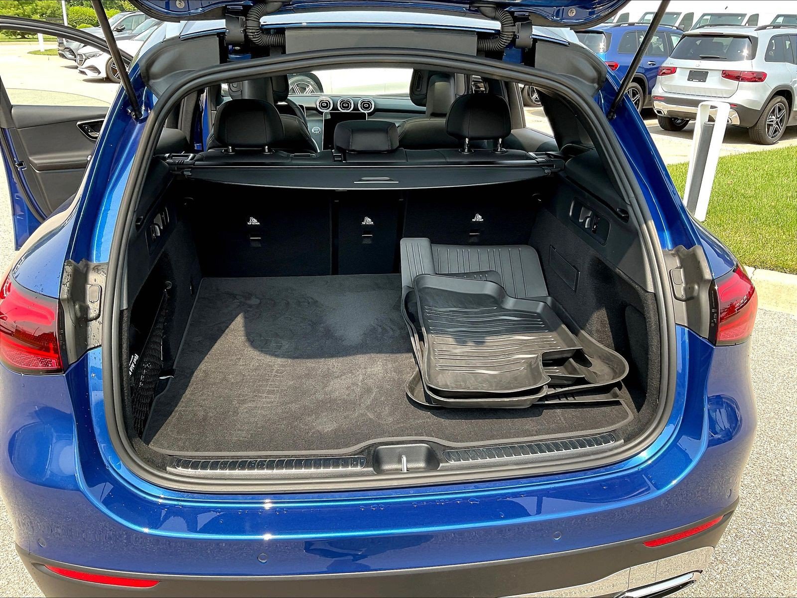 Certified 2026 Mercedes-Benz GLC 300 4MATIC image 40