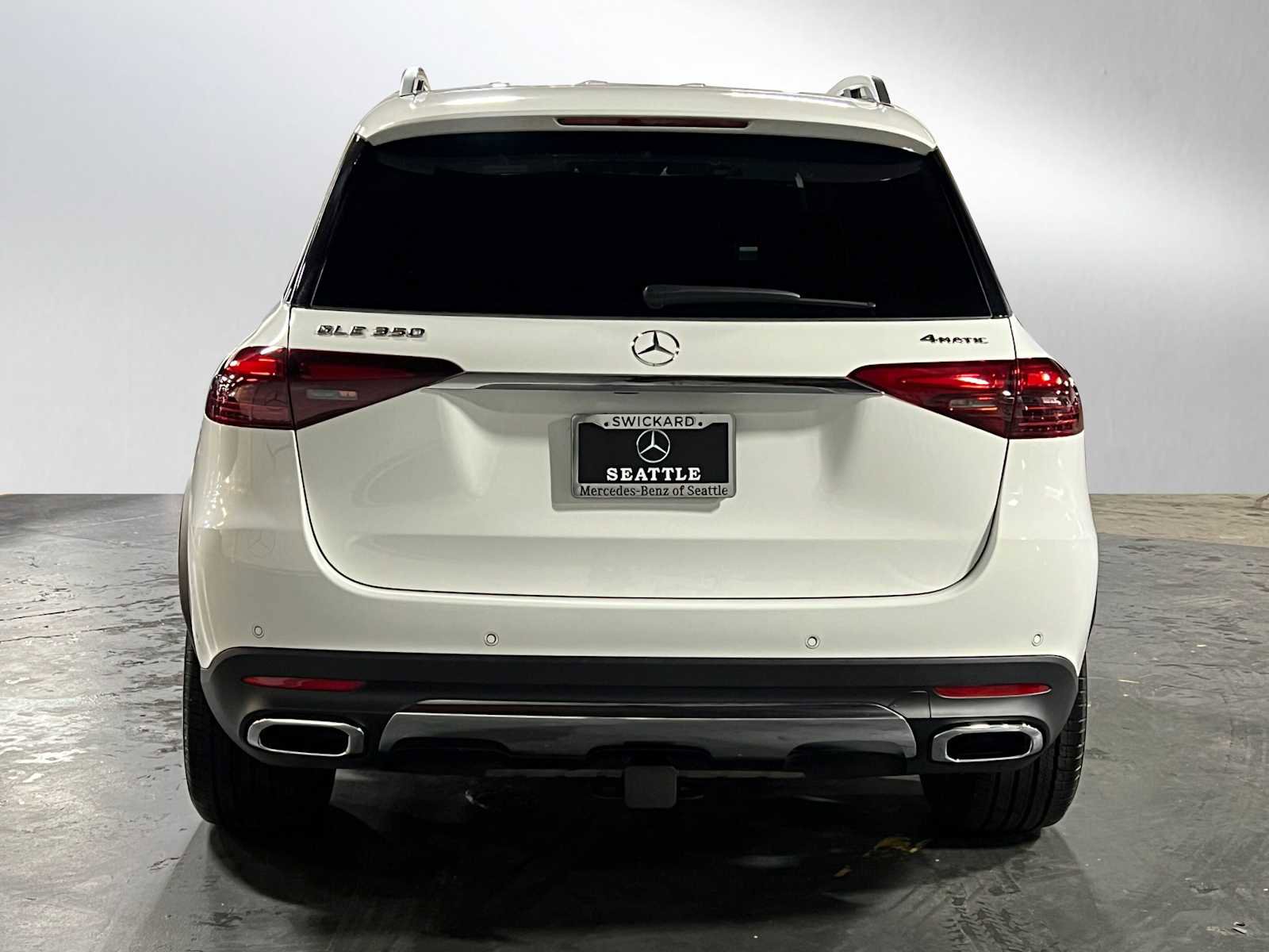 Used 2025 Mercedes-Benz GLE 350 4MATIC image 4