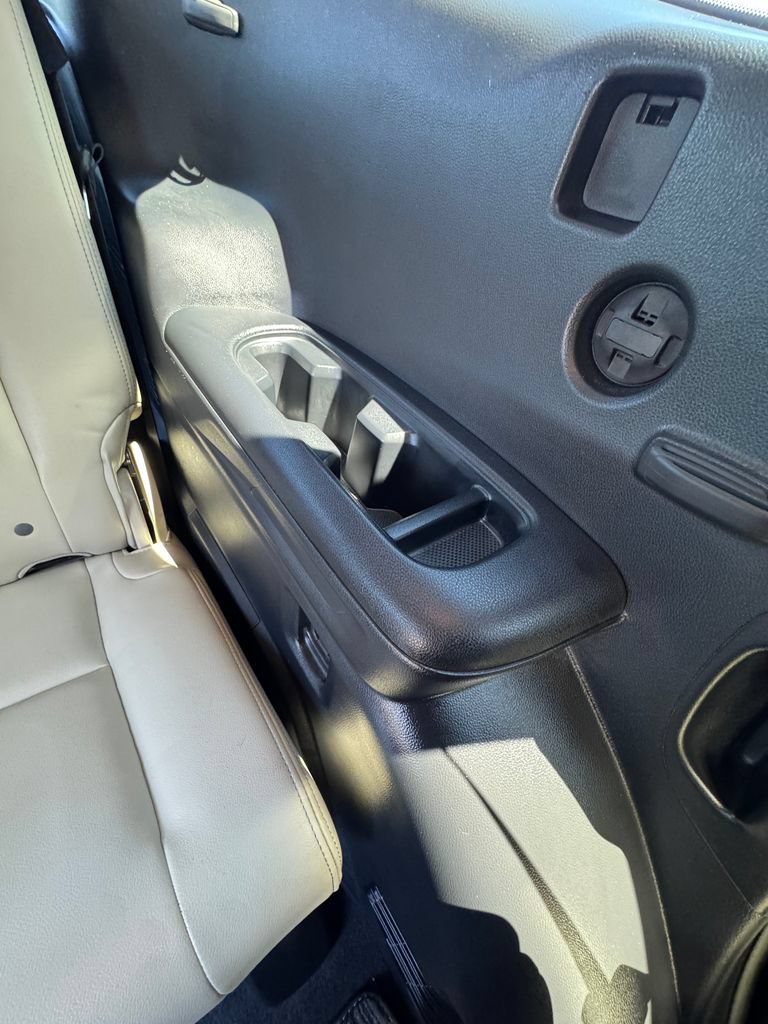 Used 2023 Subaru Ascent Limited AWD/4WD image 31
