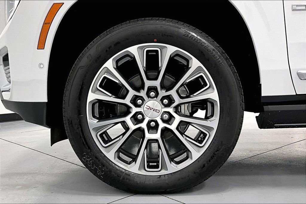 New 2026 GMC Yukon XL Denali image 29