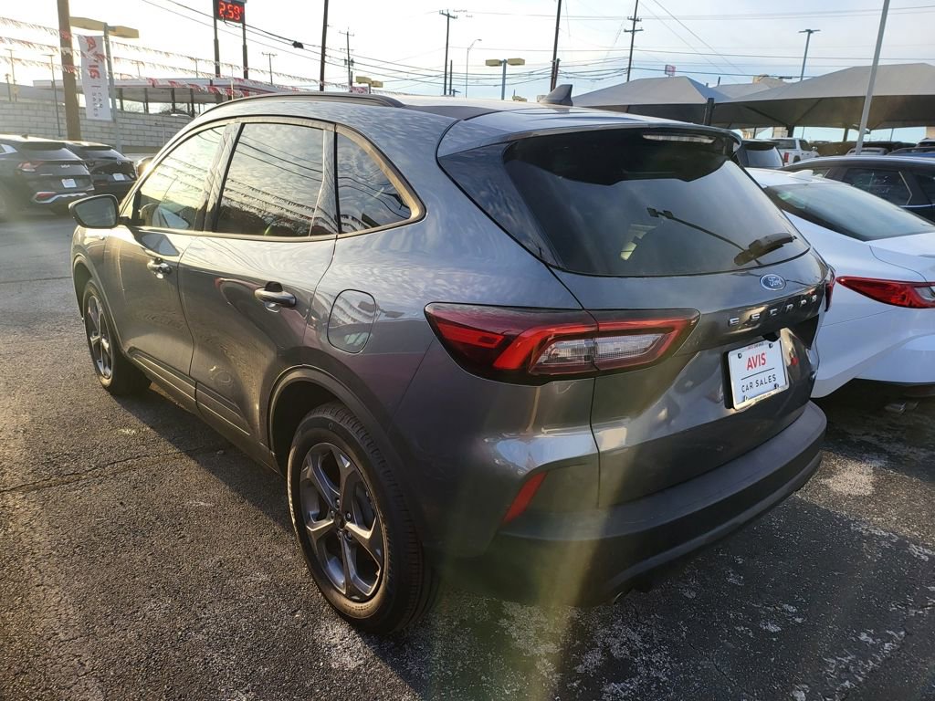 Used 2025 Ford Escape ST-Line image 11