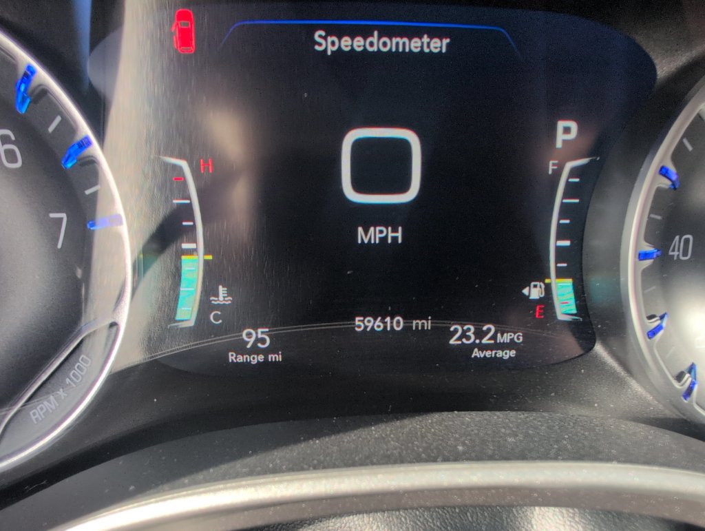 Used 2024 Chrysler Pacifica Touring-L FWD image 24