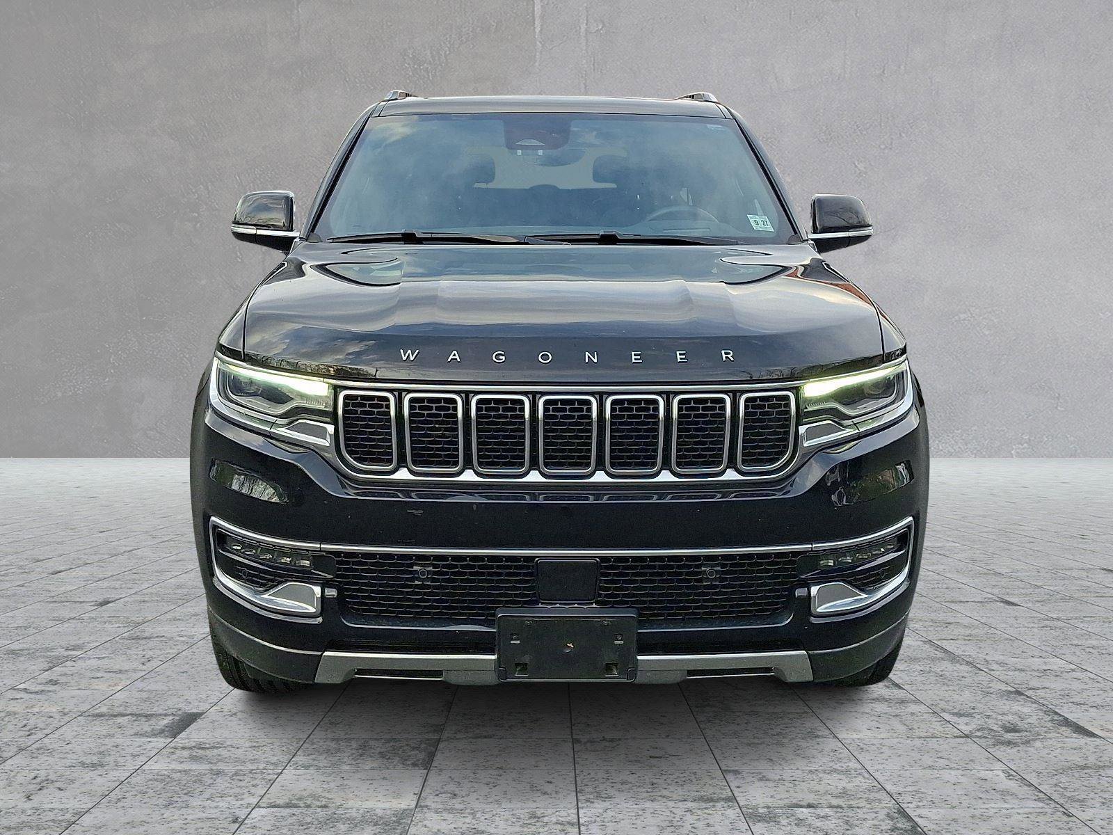 Used 2022 Jeep Wagoneer Series III w/ Premium Group I image 2