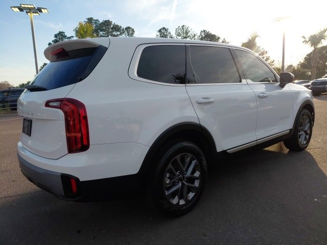 Used 2023 Kia Telluride LX image 5