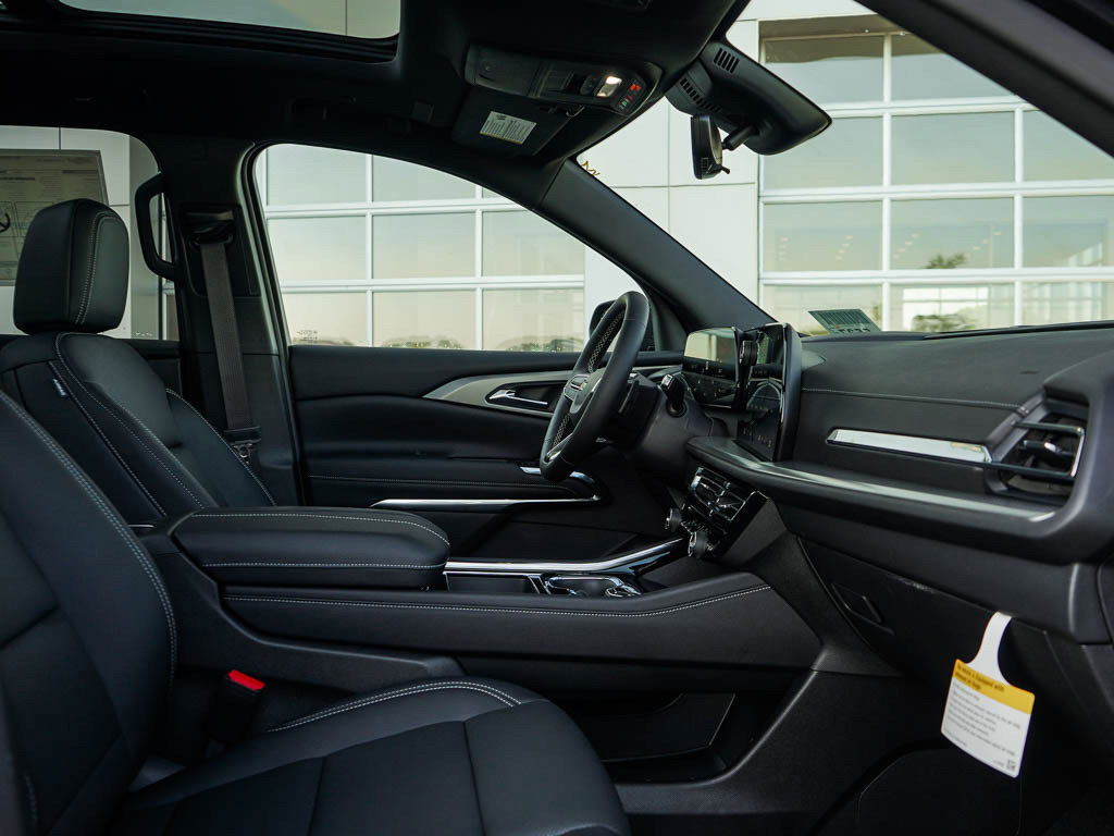 New 2026 Chevrolet Traverse LT image 11