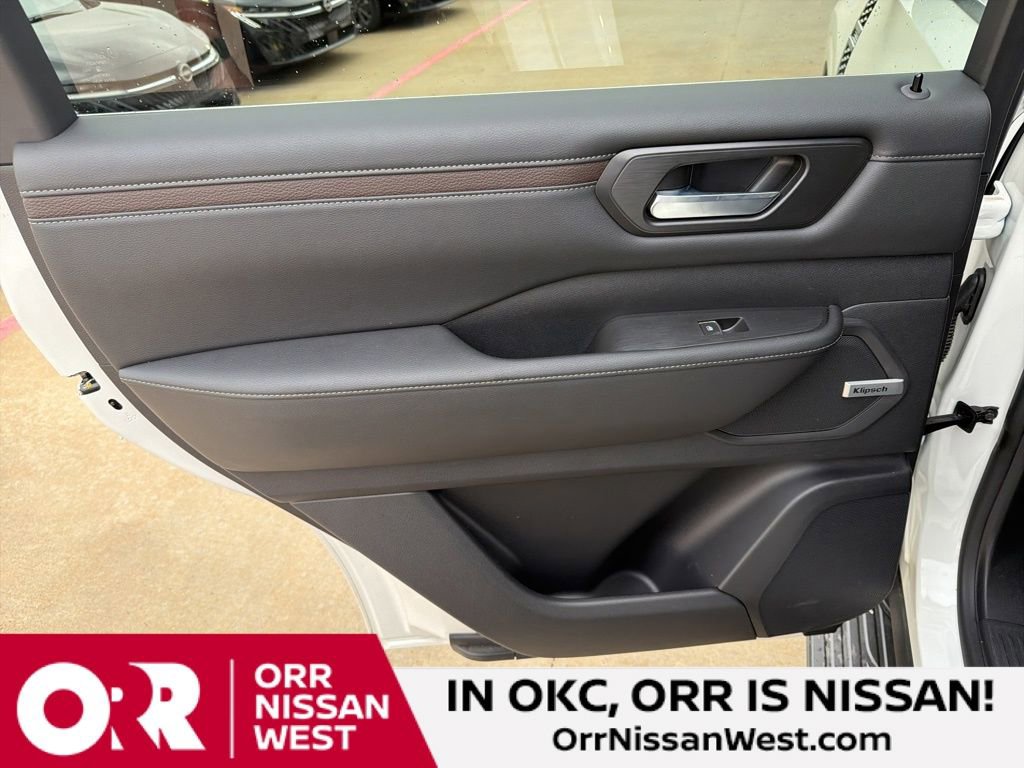 Used 2026 Nissan Armada SL w/ Captain's Chari Seat Package image 14