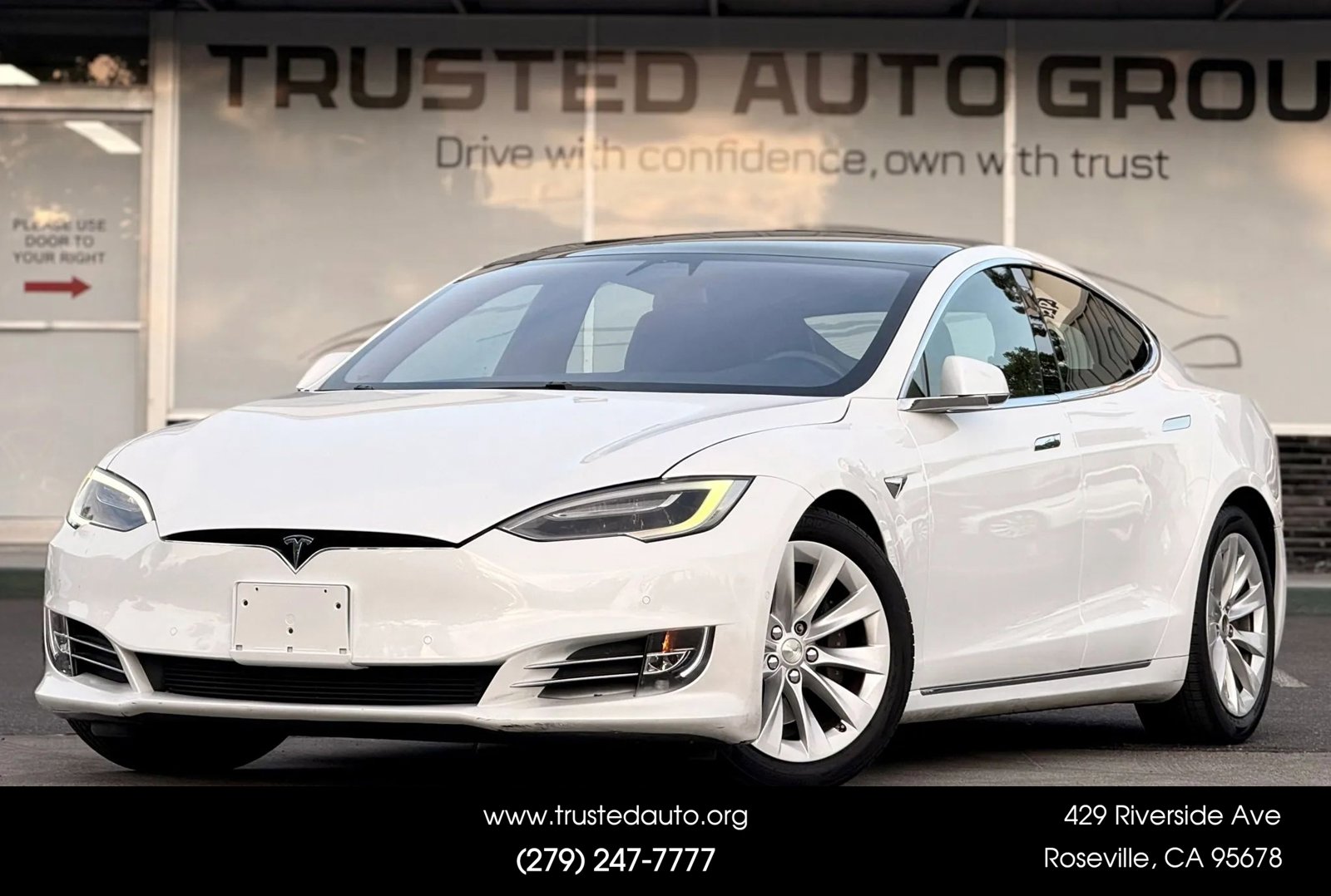 Used 2019 Tesla Model S Long Range image 1