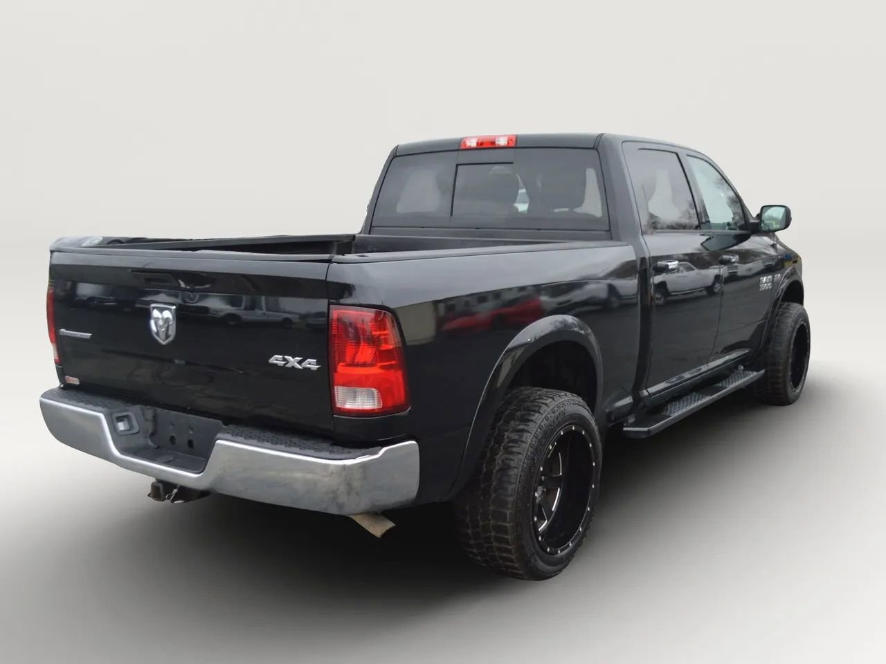 Used 2014 RAM 1500 Outdoorsman image 8