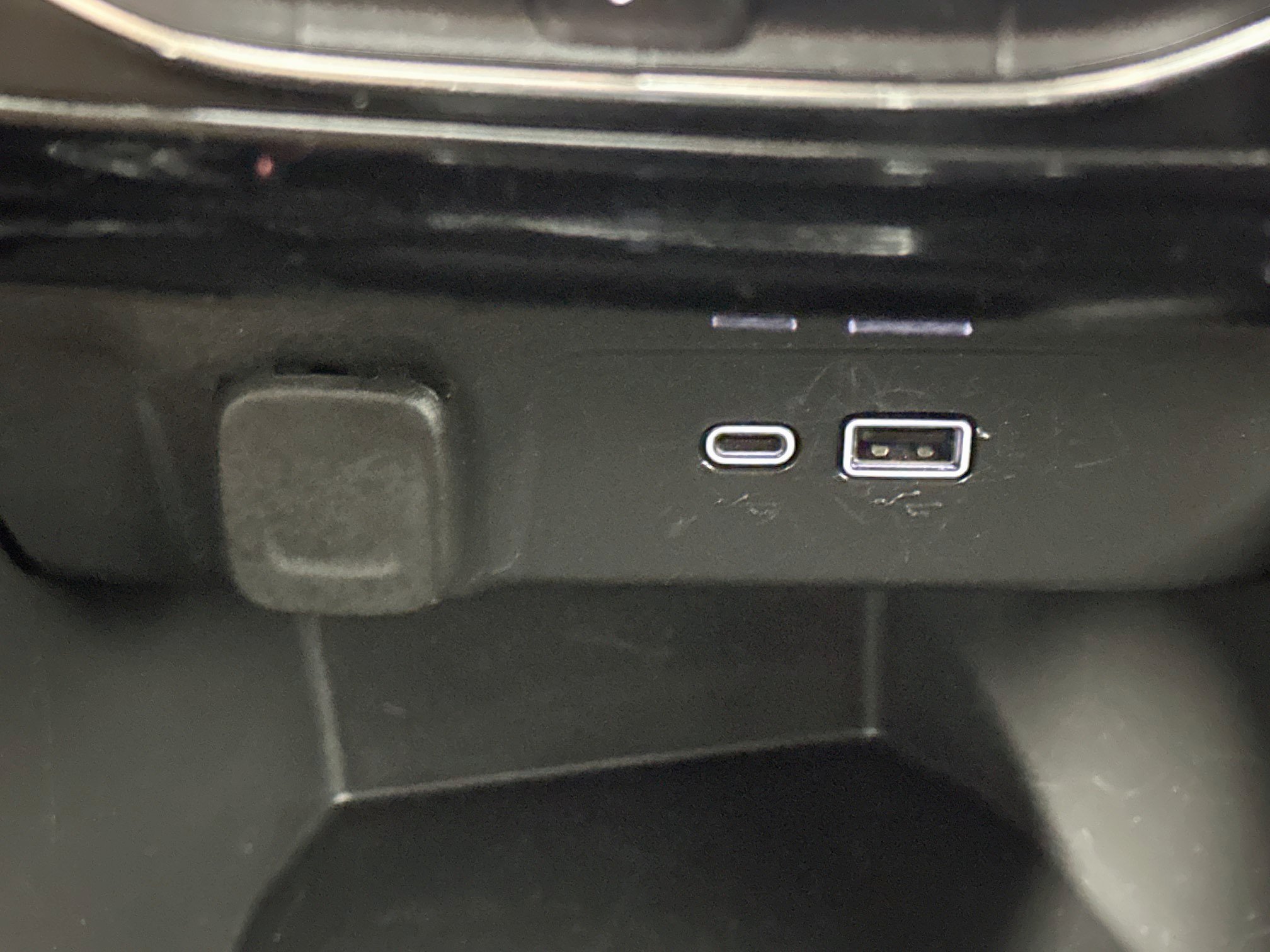 Used 2025 Chevrolet Trax LT FWD image 25