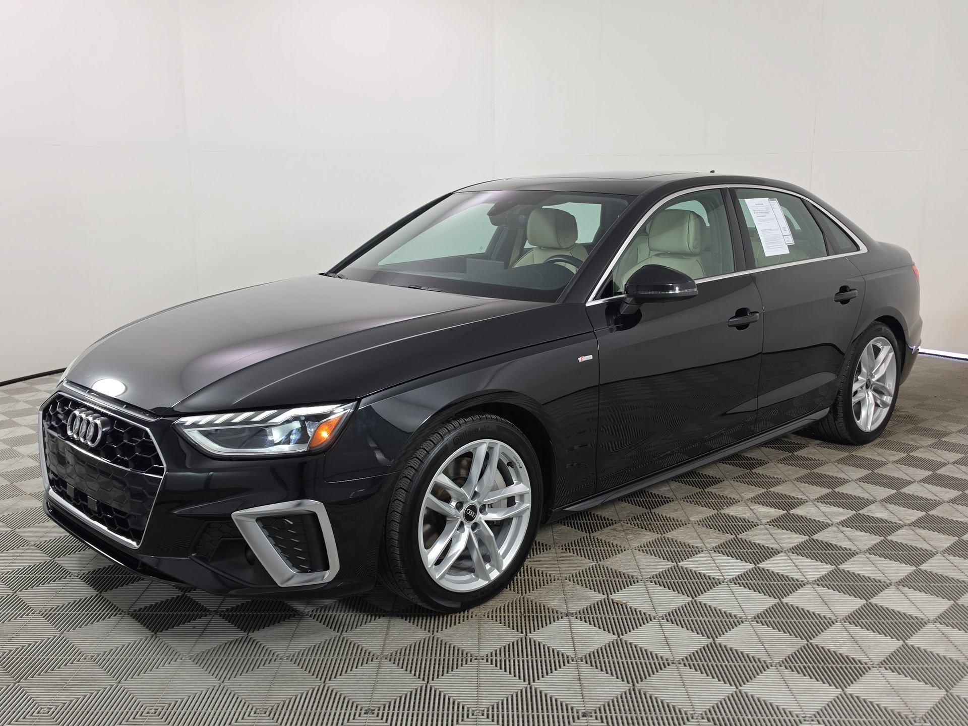 Used 2024 Audi A4 2.0T Premium Plus AWD/4WD image 3