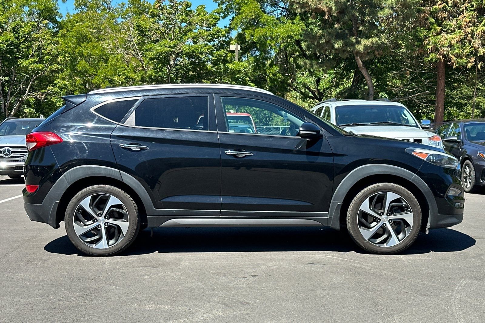 Used 2016 Hyundai Tucson Limited AWD/4WD image 3
