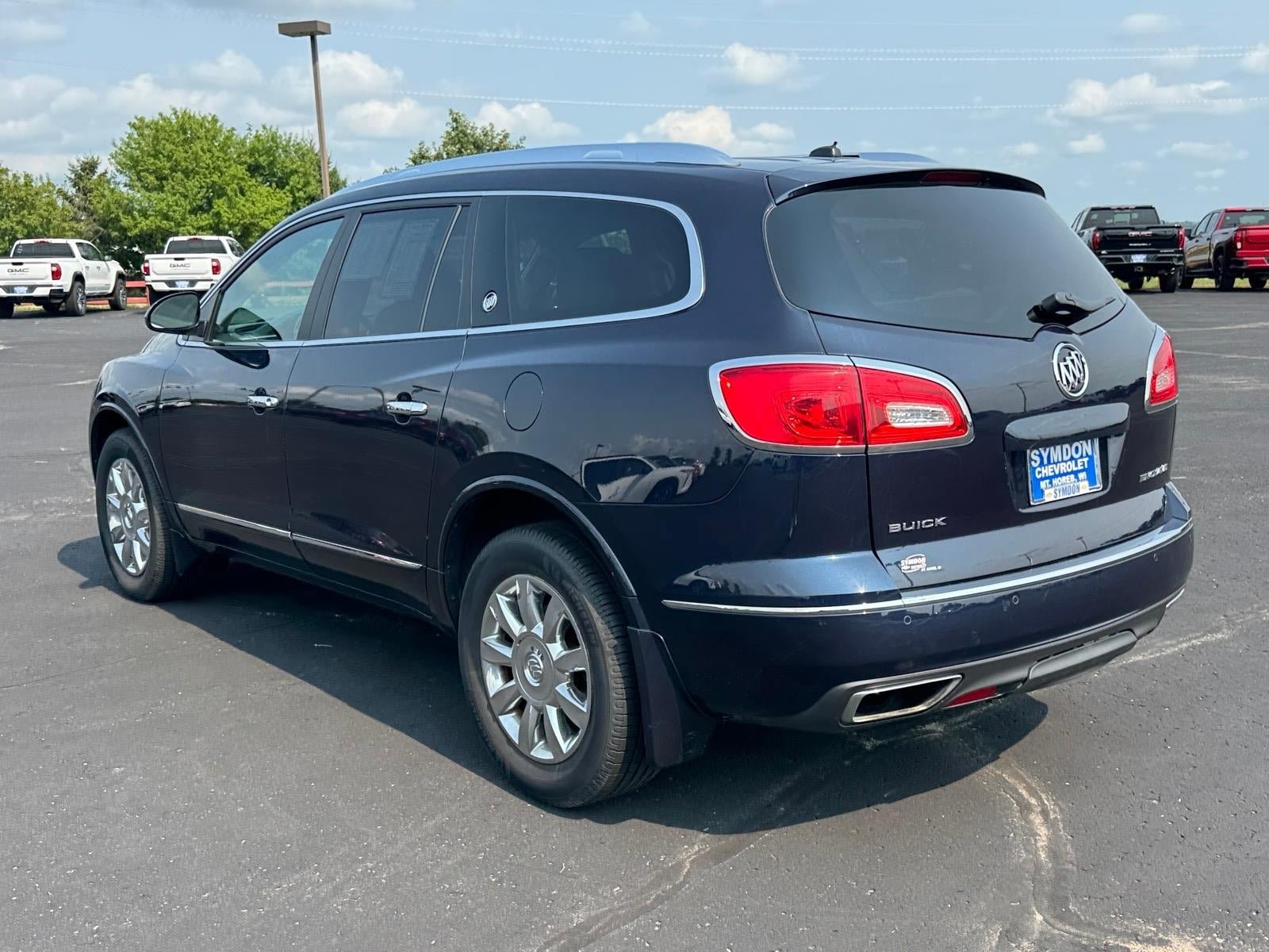 Used 2015 Buick Enclave Leather FWD image 4
