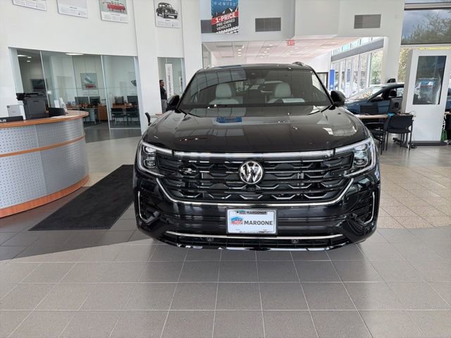 New 2026 Volkswagen Atlas Cross Sport SEL Premium R-Line AWD/4WD image 2