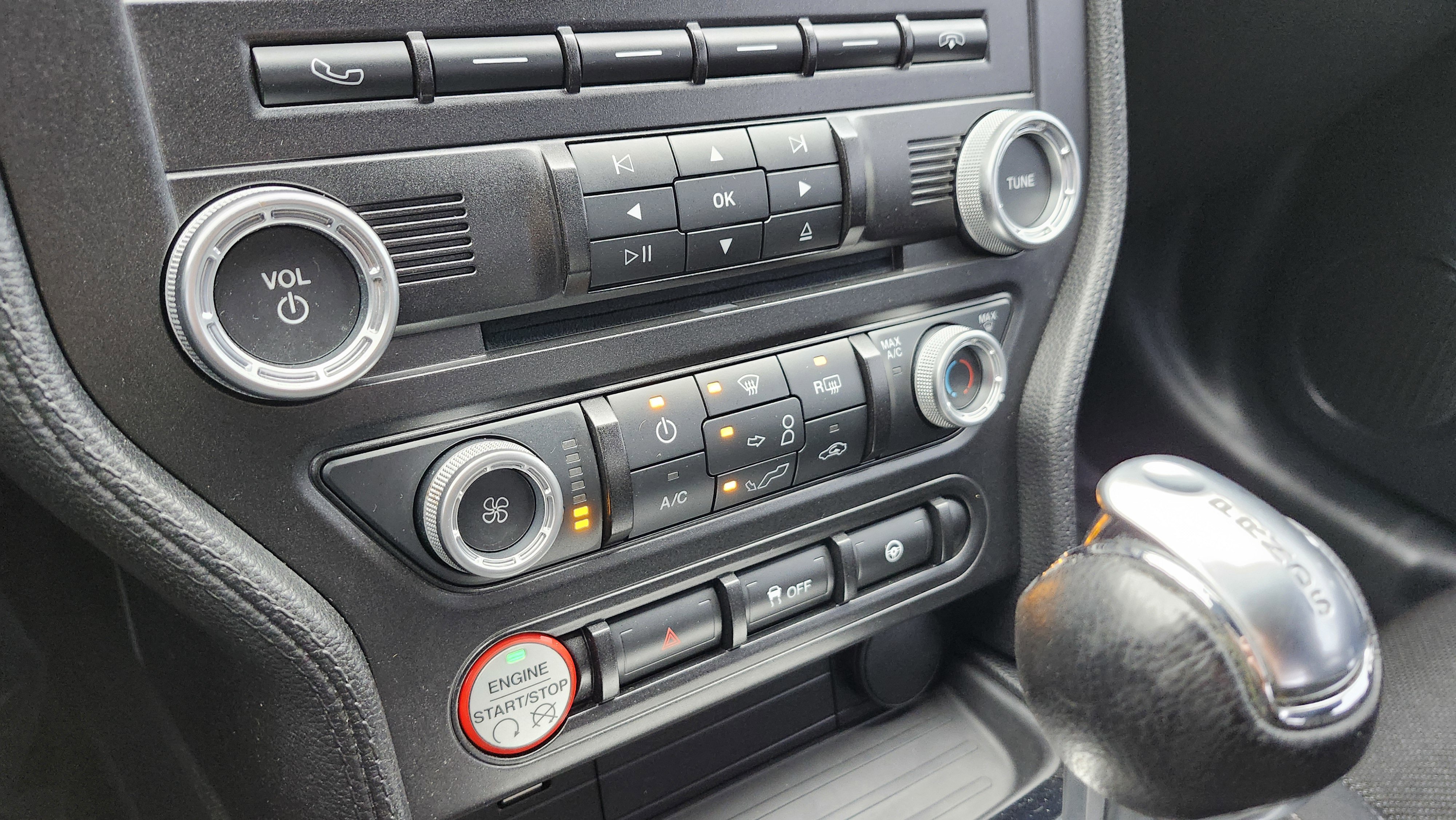 Used 2015 Ford Mustang Coupe w/ Equipment Group 051A image 27