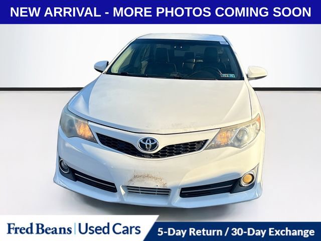 Used 2014 Toyota Camry L image 8
