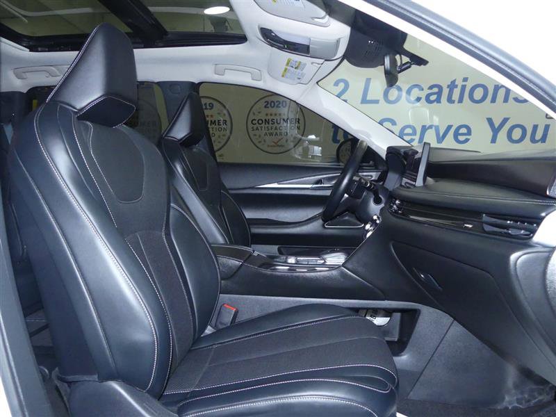 Used 2023 INFINITI QX60 Sensory image 8